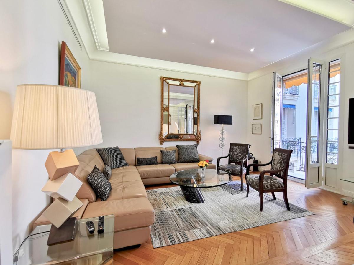 Luxury Baquis Apartment Nisa Exterior foto