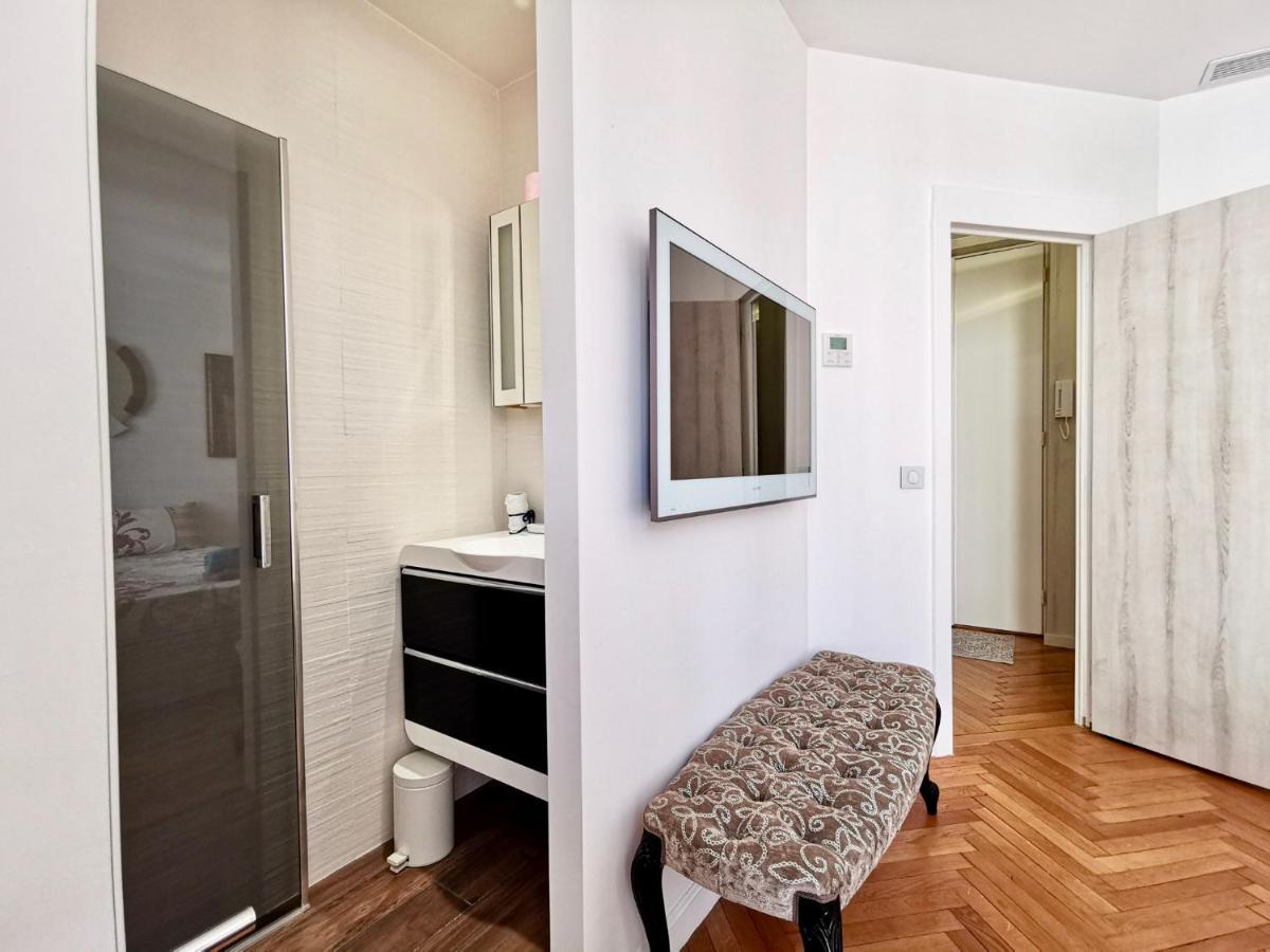Luxury Baquis Apartment Nisa Exterior foto